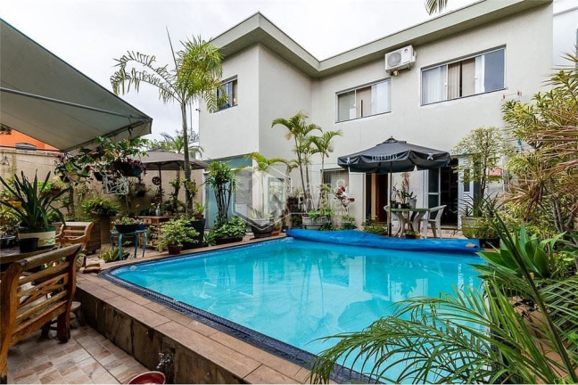 Casa com 4 Quartos à Venda, 267 m² em Jardim Da Saúde - São Paulo