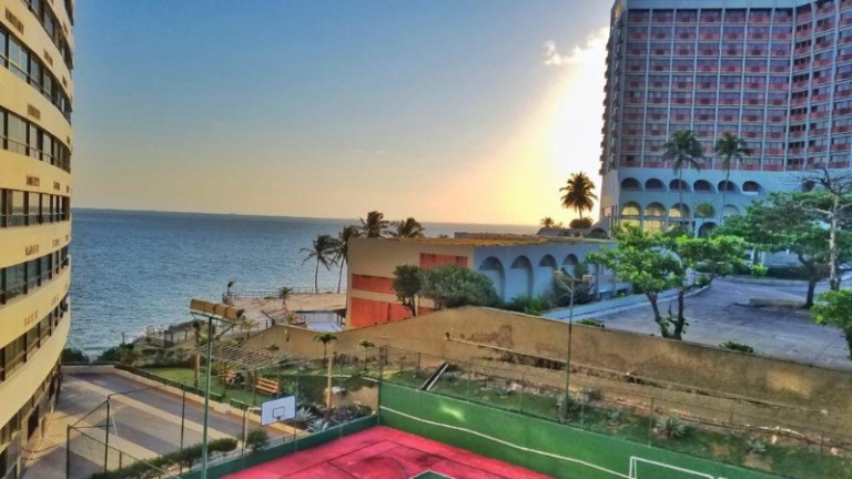 Imagem Flat com 2 Quartos à Venda, 80 m² em Ondina - Salvador Imagem Flat com 2 Quartos à Venda, 80 m² em Ondina - Salvador