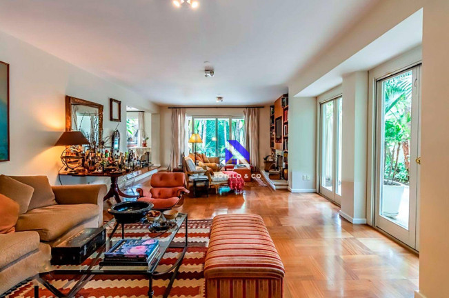 Casa com 4 Quartos à Venda, 394 m² em Alto De Pinheiros - São Paulo