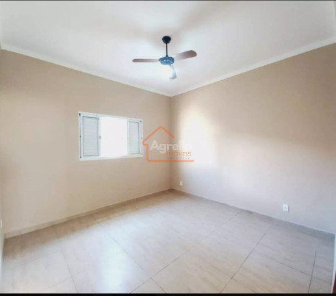 Imagem Casa com 3 Quartos à Venda, 250 m² em Jaguariúna - Jaguariúna Imagem Casa com 3 Quartos à Venda, 250 m² em Jaguariúna - Jaguariúna