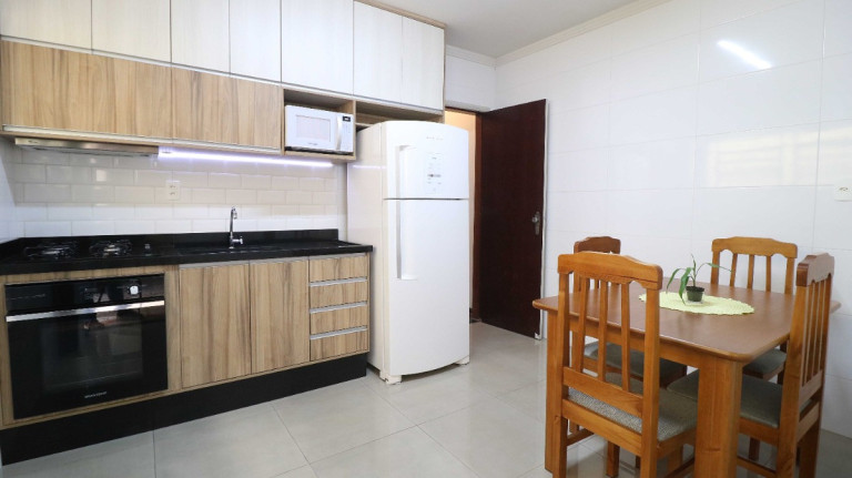 Imagem Sobrado com 3 Quartos à Venda, 190 m² em Parque Ramos Freitas - São Paulo