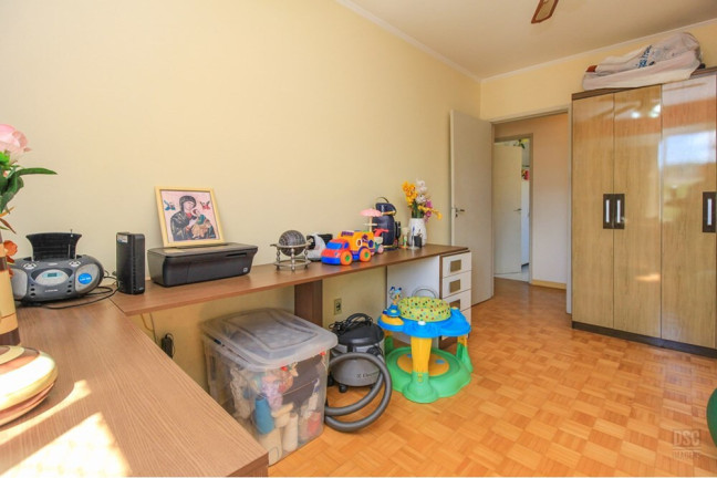 Imagem Imóvel com 3 Quartos à Venda, 124 m² em Teresópolis - Porto Alegre