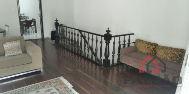 Imagem Casa com 4 Quartos à Venda, 230 m² em Boqueirão - Santos