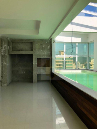 Imagem Cobertura com 5 Quartos à Venda, 417 m² em Meia Praia - Itapema