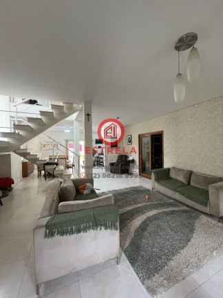 Imagem Casa com 3 Quartos à Venda, 430 m² em Loteamento Villa Branca - Jacareí Imagem Casa com 3 Quartos à Venda, 430 m² em Loteamento Villa Branca - Jacareí