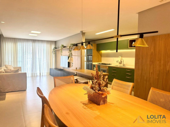 Imagem Apartamento com 3 Quartos à Venda, 121 m² em Agronômica - Florianópolis Imagem Apartamento com 3 Quartos à Venda, 121 m² em Agronômica - Florianópolis