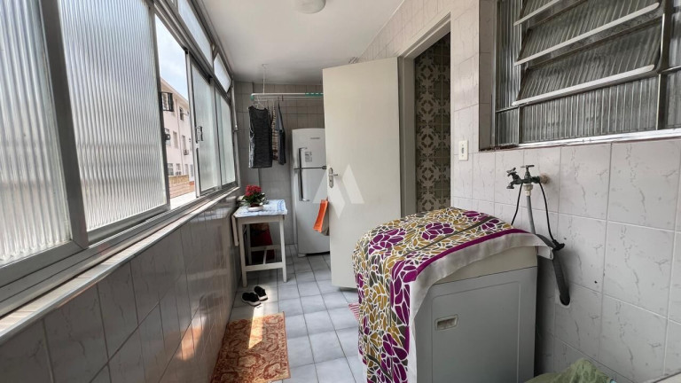 Imagem Apartamento com 3 Quartos à Venda, 130 m² em Embaré - Santos
