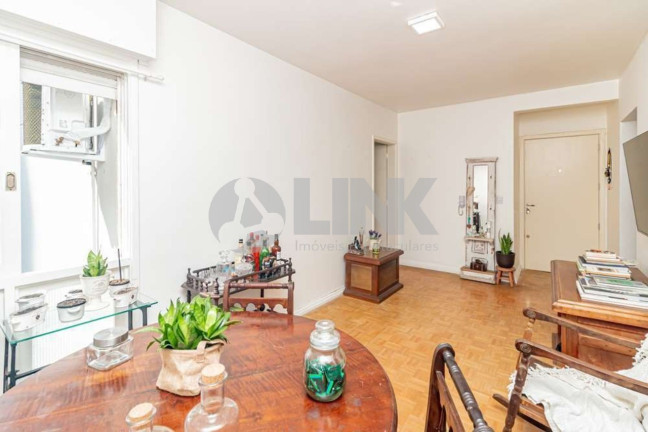 Apartamento com 2 Quartos à Venda, 72 m² em Menino Deus - Porto Alegre