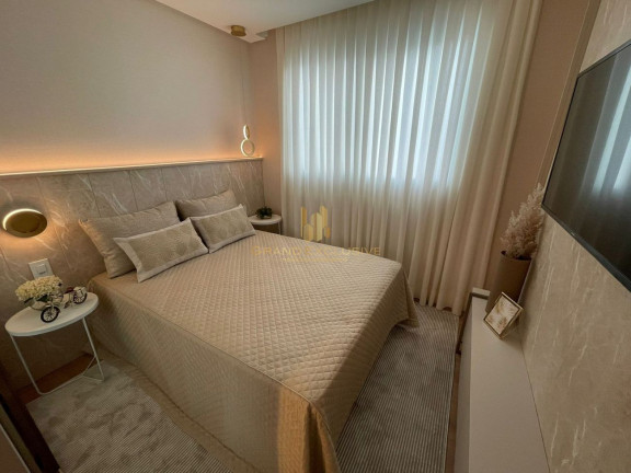 Imagem Apartamento com 4 Quartos à Venda, 132 m² em Centro - Balneário Camboriú Imagem Apartamento com 4 Quartos à Venda, 132 m² em Centro - Balneário Camboriú