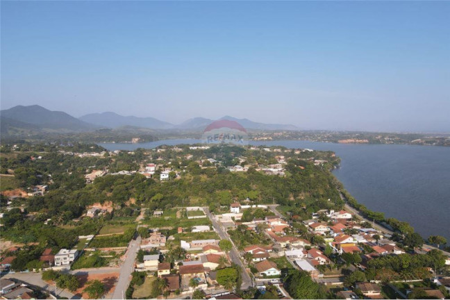 Imagem Terreno à Venda, 705 m² em Centro - Maricá