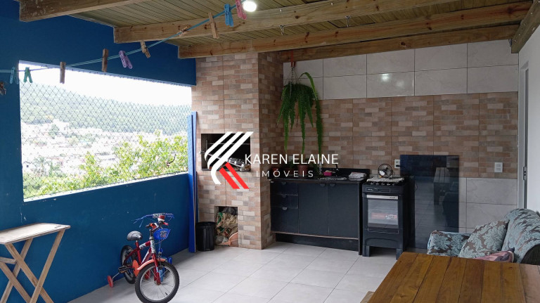 Casa com 3 Quartos à Venda, 200 m² em Jardim Janaína - Biguaçu