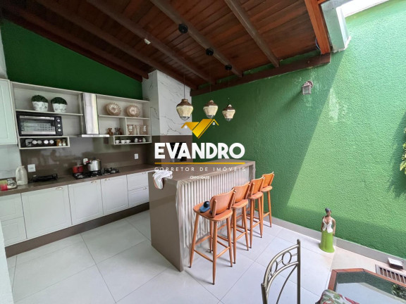 Casa com 3 Quartos à Venda, 169 m² em Santa Rosa - Cuiabá