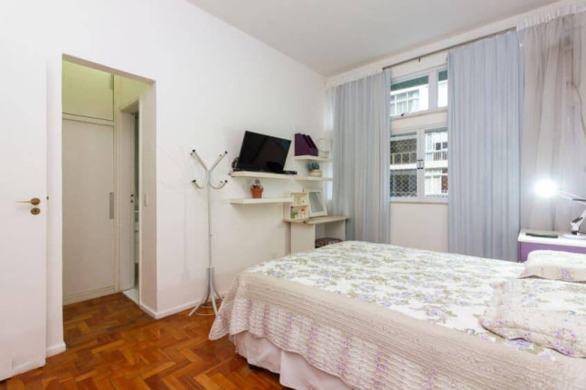 Imagem Apartamento com 3 Quartos à Venda,  em Copacabana - Rio De Janeiro