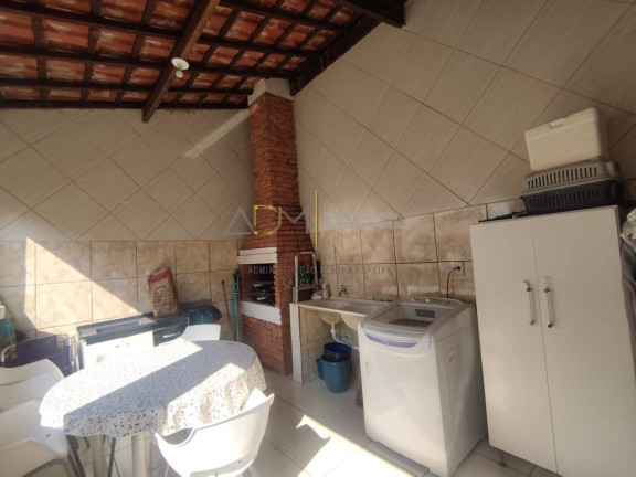 Imagem Casa com 3 Quartos à Venda, 275 m² em Vila Santa Luzia - Botucatu