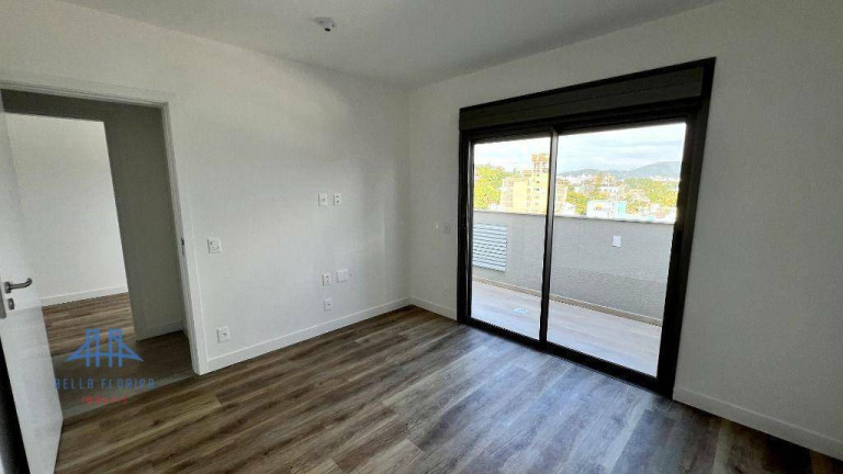 Imagem Imóvel com 3 Quartos à Venda, 126 m² em João Paulo - Florianópolis