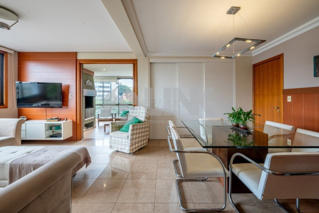 Imagem Apartamento com 3 Quartos à Venda, 117 m² em Petrópolis - Porto Alegre