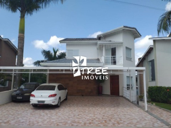 Imagem Casa com 3 Quartos à Venda, 320 m² em Arujá Country Club - Arujá Imagem Casa com 3 Quartos à Venda, 320 m² em Arujá Country Club - Arujá