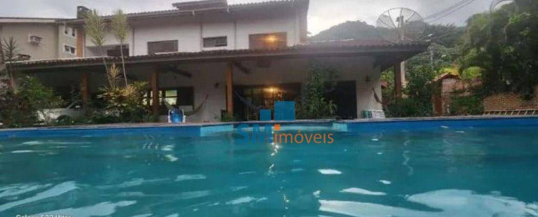 Casa com 6 Quartos à Venda, 480 m² em Santiago - São Sebastião