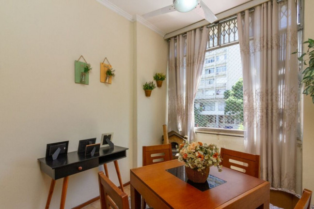 Imagem Imóvel com 2 Quartos à Venda, 72 m² em Catete - Rio De Janeiro