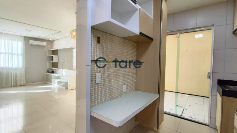 Imagem Casa de Condomínio com 3 Quartos à Venda, em Lagoa Redonda - Fortaleza Imagem Casa de Condomínio com 3 Quartos à Venda, em Lagoa Redonda - Fortaleza