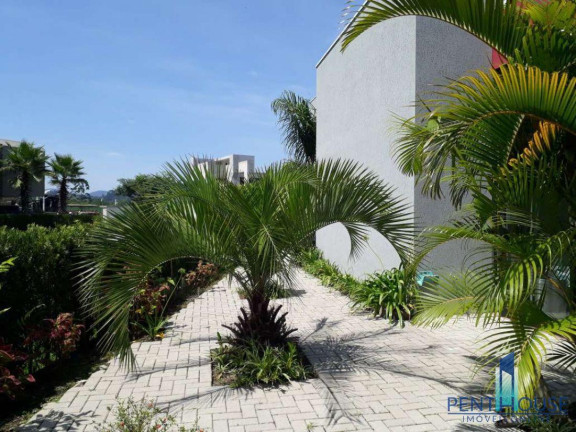 Imagem Casa com 3 Quartos à Venda, 370 m² em Centro - Camboriú Imagem Casa com 3 Quartos à Venda, 370 m² em Centro - Camboriú