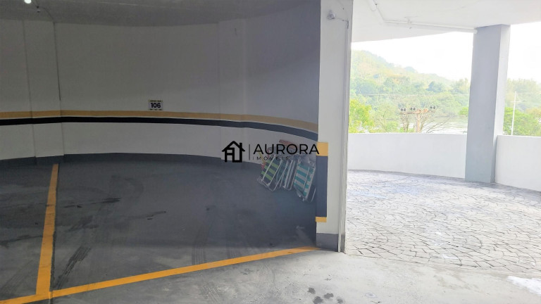 Imagem Apartamento com 2 Quartos à Venda, 75 m² em Centro - Balneário Camboriú