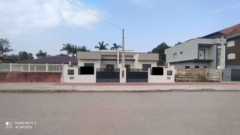 Casa com 3 Quartos à Venda, 78 m² em Balneário Estrelas - Itapoá