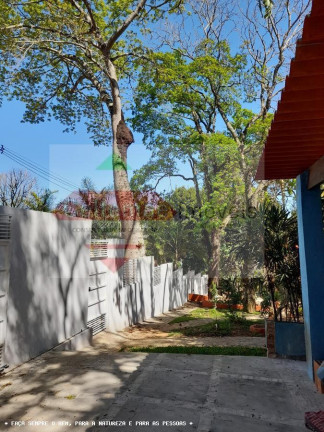 Casa com 7 Quartos à Venda, 400 m² em Chacaras Catagua - Taubaté