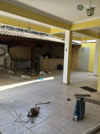 Imagem Sobrado com 4 Quartos à Venda, 252 m² em Canto Do Forte - Praia Grande