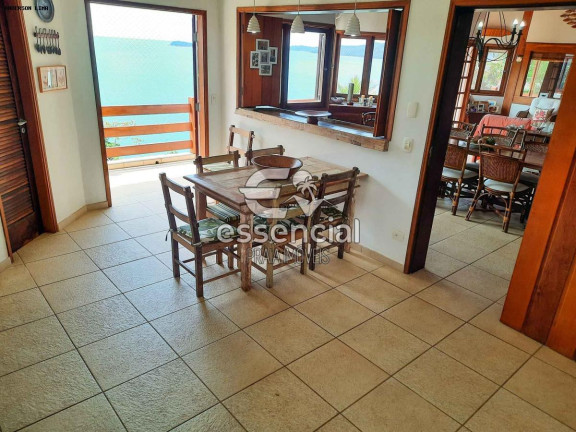 Imagem Casa com 5 Quartos à Venda, 400 m² em Praia Das Toninhas - Ubatuba Imagem Casa com 5 Quartos à Venda, 400 m² em Praia Das Toninhas - Ubatuba