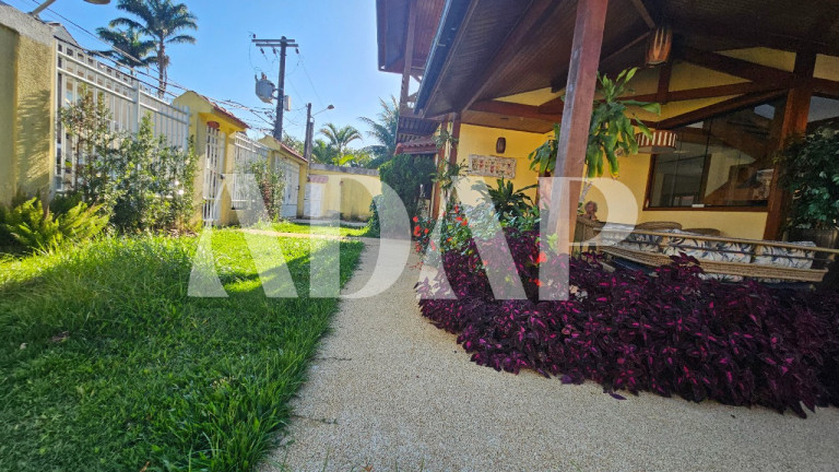 Imagem Casa com 4 Quartos à Venda, 367 m² em Vargem Pequena - Rio De Janeiro Imagem Casa com 4 Quartos à Venda, 367 m² em Vargem Pequena - Rio De Janeiro