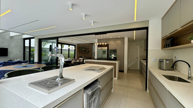 Imagem Casa com 5 Quartos à Venda, 370 m² em Riviera De São Lourenço - Bertioga Imagem Casa com 5 Quartos à Venda, 370 m² em Riviera De São Lourenço - Bertioga
