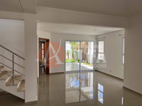Imagem Casa com 3 Quartos à Venda, 192 m² em Moinho Velho - Cotia Imagem Casa com 3 Quartos à Venda, 192 m² em Moinho Velho - Cotia