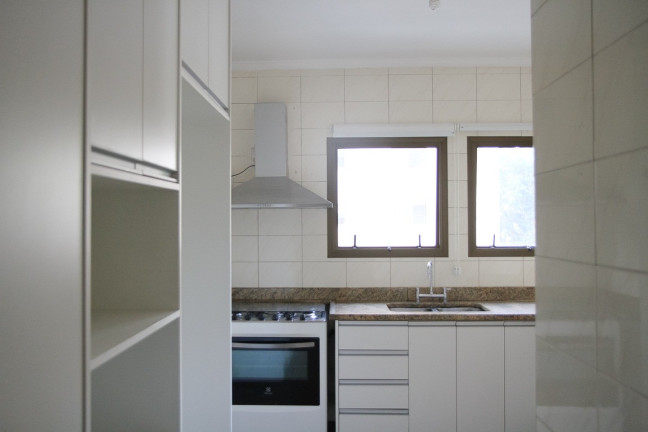 Imagem Apartamento com 3 Quartos à Venda, 243 m² em Vila Suzana - São Paulo
