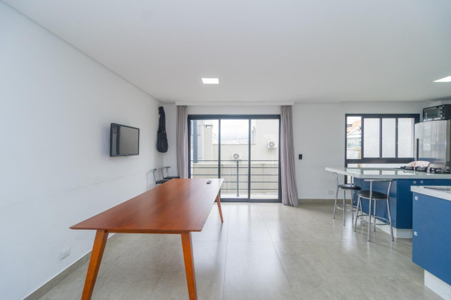 Imagem Sobrado com 3 Quartos à Venda, 178 m² em Portão - Curitiba