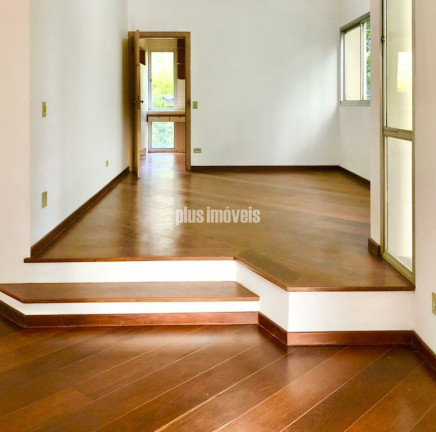Imagem Apartamento com 3 Quartos para Alugar, 195 m² em Real Parque - São Paulo Imagem Apartamento com 3 Quartos para Alugar, 195 m² em Real Parque - São Paulo