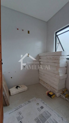 Imagem Casa com 3 Quartos à Venda, 142 m² em Bom Retiro - Joinville Imagem Casa com 3 Quartos à Venda, 142 m² em Bom Retiro - Joinville