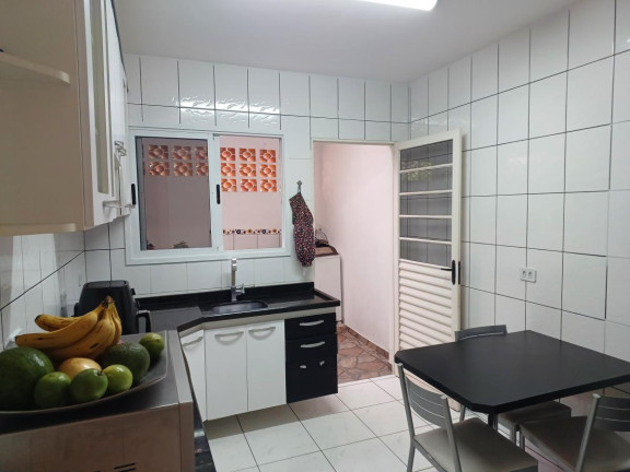 Imagem Casa com 3 Quartos à Venda, 150 m² em Guabirotuba - Curitiba Imagem Casa com 3 Quartos à Venda, 150 m² em Guabirotuba - Curitiba