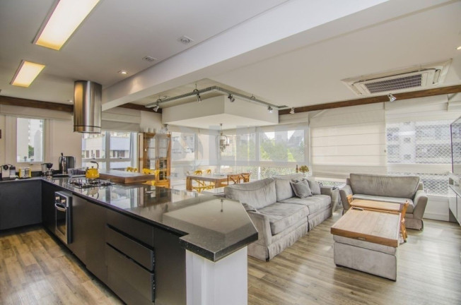 Apartamento com 3 Quartos à Venda, 132 m² em Bela Vista - Porto Alegre