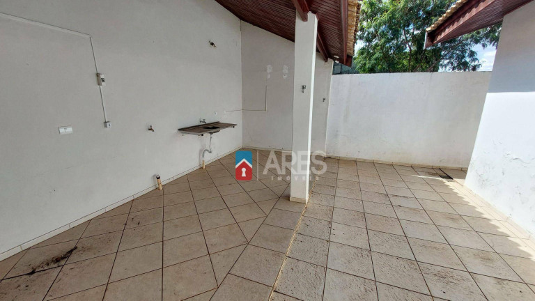 Imagem Casa com 3 Quartos para Alugar, 210 m² em Parque Novo Mundo - Americana Imagem Casa com 3 Quartos para Alugar, 210 m² em Parque Novo Mundo - Americana