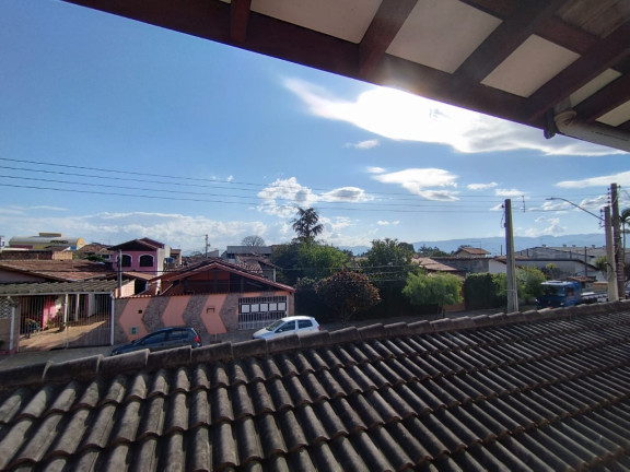 Imagem Sobrado com 3 Quartos à Venda, 215 m² em Alto Do Cardoso - Pindamonhangaba