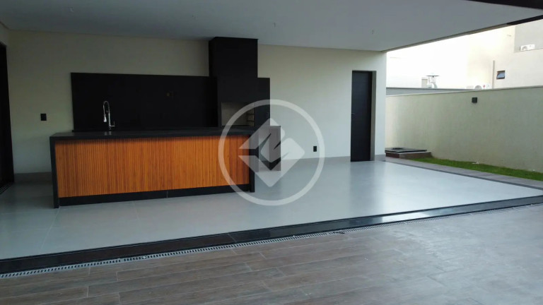 Imagem Casa com 3 Quartos à Venda, 320 m² em Residencial Goiânia Golfe Clube - Goiânia Imagem Casa com 3 Quartos à Venda, 320 m² em Residencial Goiânia Golfe Clube - Goiânia