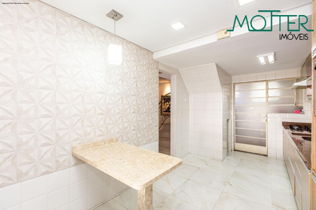 Imagem Casa com 3 Quartos à Venda, 88 m² em Santa Quitéria - Curitiba Imagem Casa com 3 Quartos à Venda, 88 m² em Santa Quitéria - Curitiba