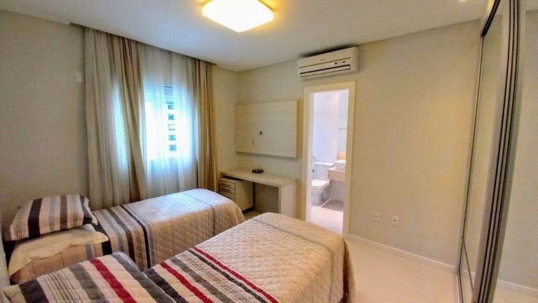 Imagem Imóvel com 3 Quartos à Venda, 155 m² em Centro - Balneário Camboriú