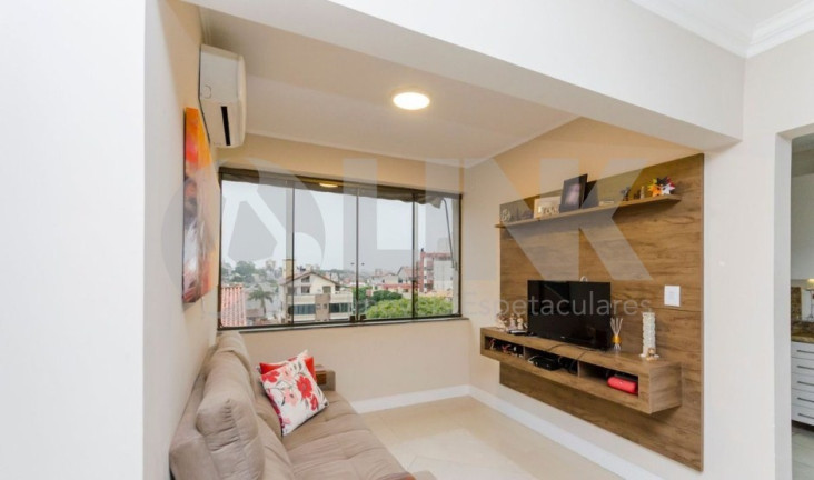Imagem Imóvel com 3 Quartos à Venda, 163 m² em Jardim Itu - Porto Alegre Imagem Imóvel com 3 Quartos à Venda, 163 m² em Jardim Itu - Porto Alegre