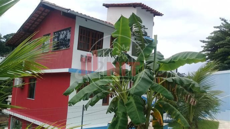 Imagem Casa com 3 Quartos à Venda, 320 m² em Pendotiba - Niterói Imagem Casa com 3 Quartos à Venda, 320 m² em Pendotiba - Niterói