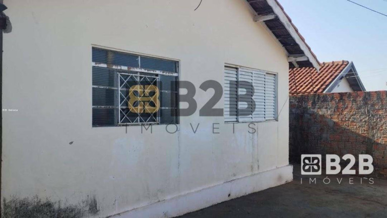 Casa com 3 Quartos à Venda, 70 m² em Núcleo Habitacional Vereador Edson Francisco Da Silva - Bauru