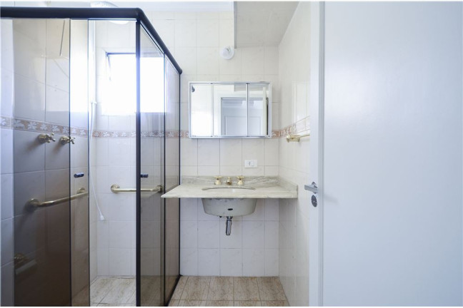 Imagem Imóvel com 3 Quartos à Venda, em Morumbi - São Paulo Imagem Imóvel com 3 Quartos à Venda, em Morumbi - São Paulo
