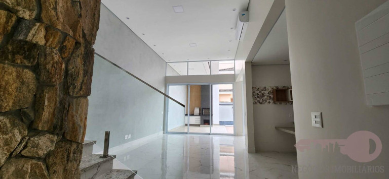 Imagem Casa com 3 Quartos à Venda, 300 m² em Sorocaba Imagem Casa com 3 Quartos à Venda, 300 m² em Sorocaba
