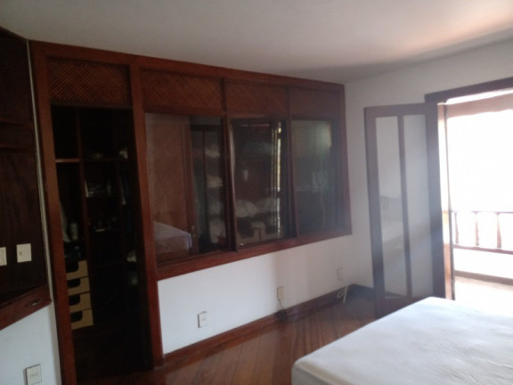 Imagem Casa com 4 Quartos à Venda, 405 m² em Piratininga - Niterói Imagem Casa com 4 Quartos à Venda, 405 m² em Piratininga - Niterói